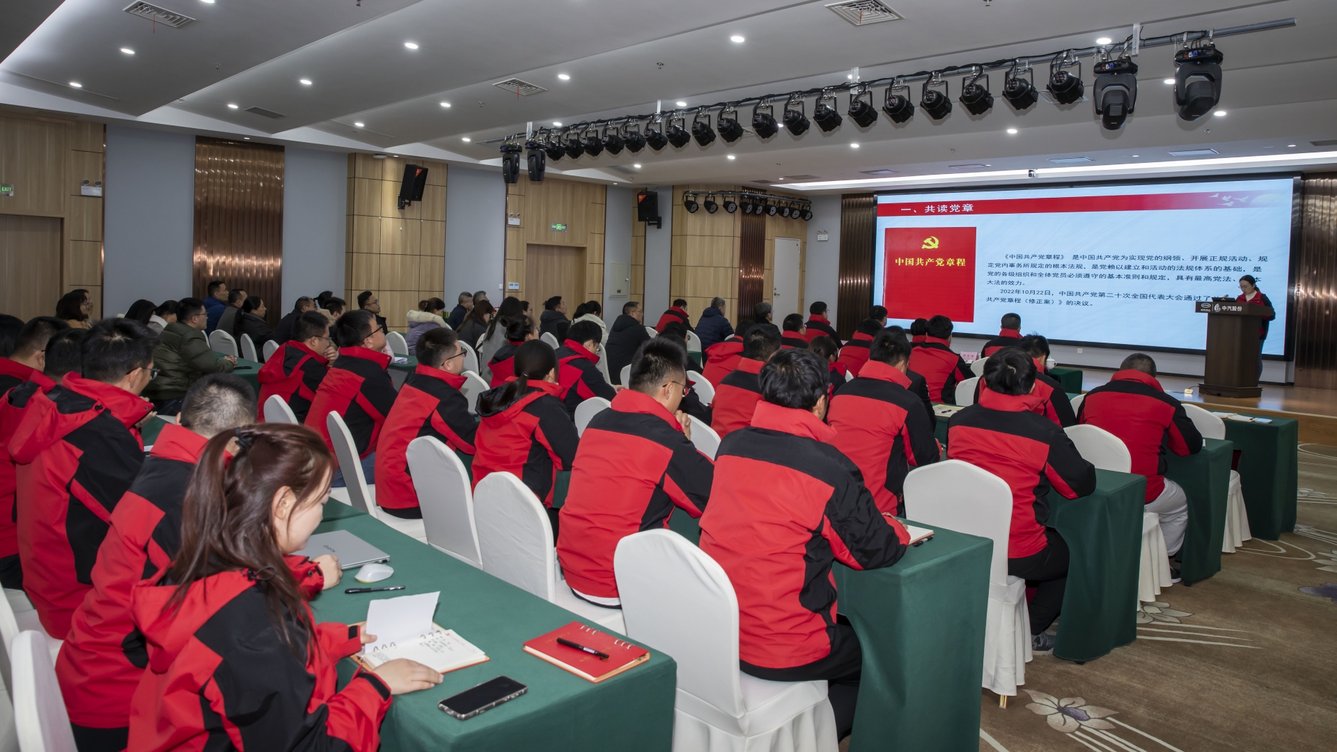 5X4A4400.jpg 5X4A4400.jpg