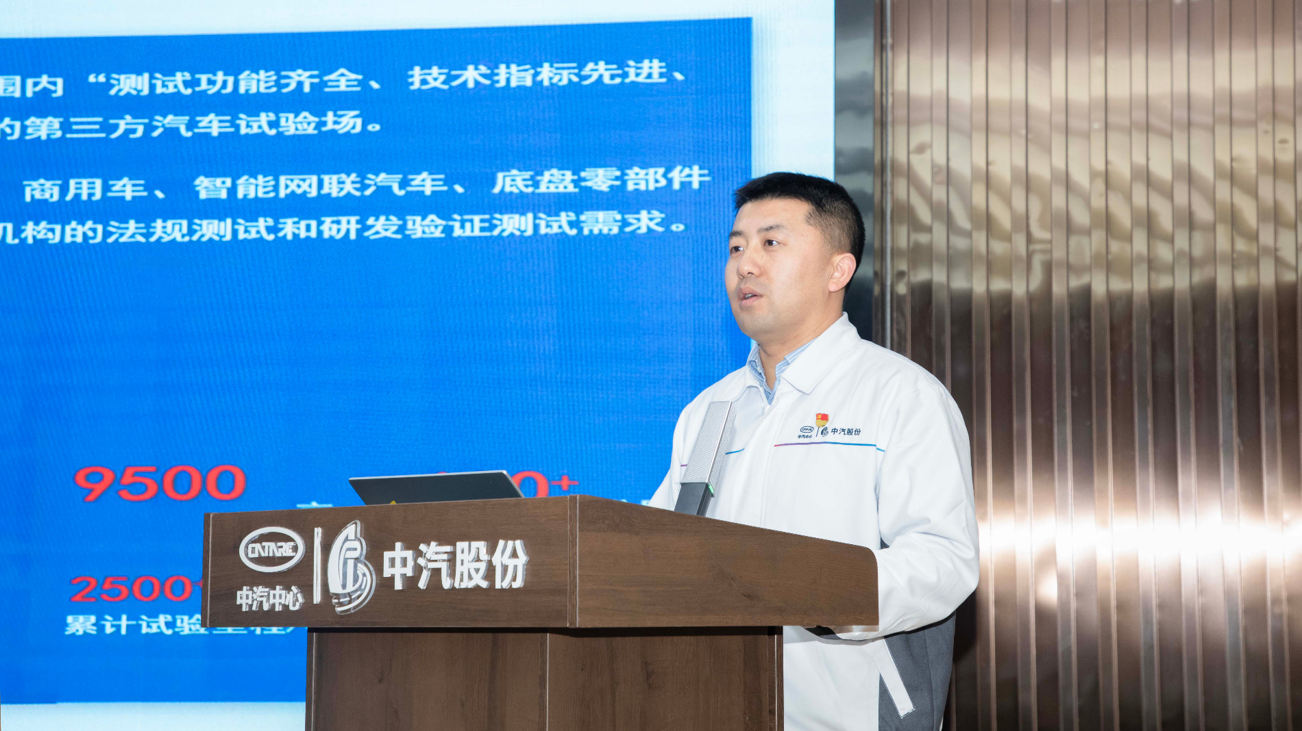 081A0348 拷贝.jpg 081A0348 拷贝.jpg