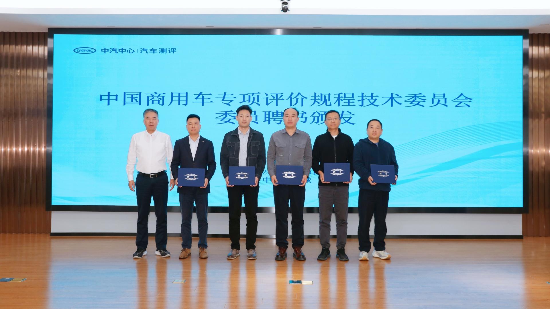 07319f16fc70c472f223eedf7aa91fc5_.jpg 07319f16fc70c472f223eedf7aa91fc5_.jpg